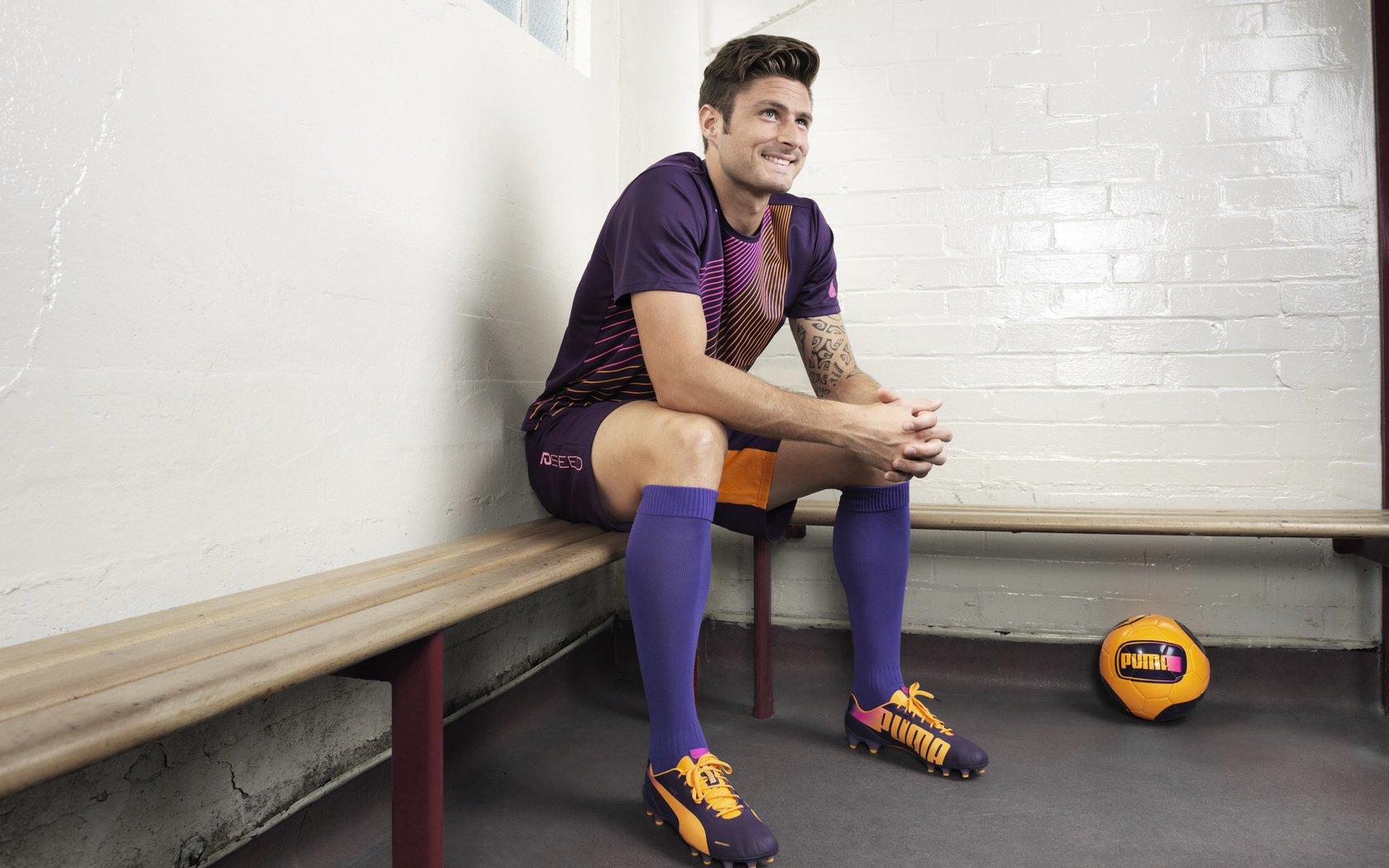 中甲比赛前设立球员宣讲日提升公众足球认知度,中甲足球俱乐部招球员